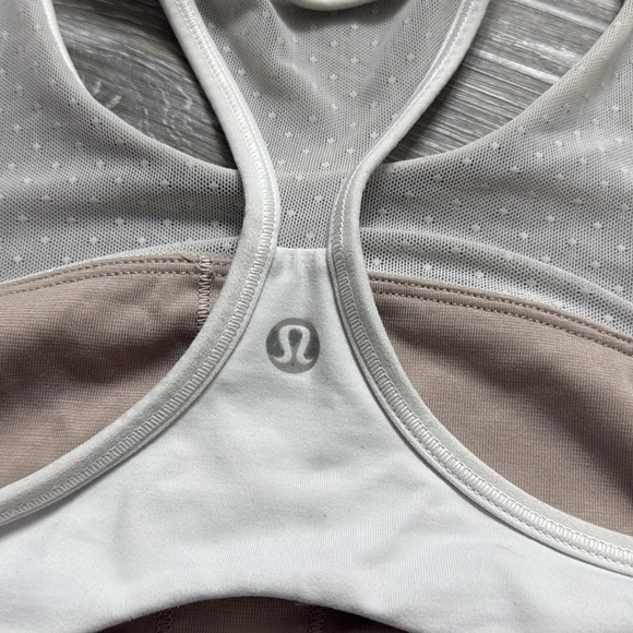 Lululemon Move Bra~ White ~ size 6 - Picture 8 of 9